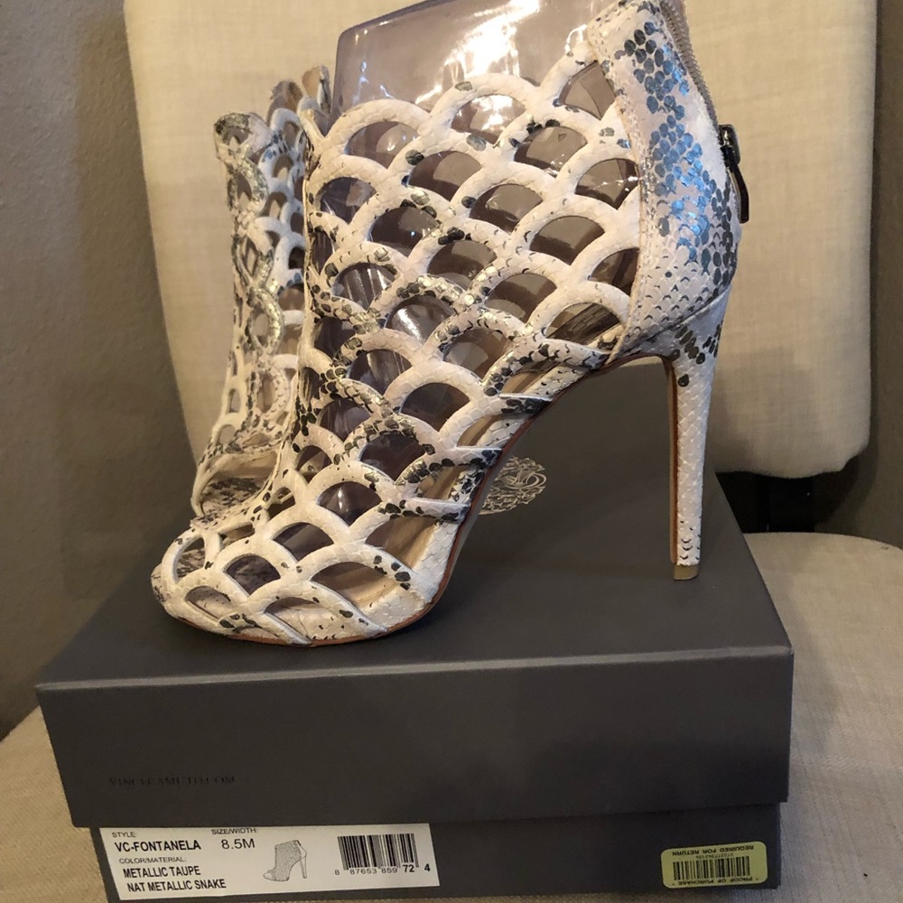 Vince Camuto bootie